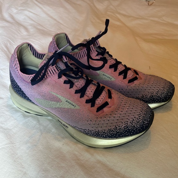 Brooks Levitate 2 Lilac/Purple/Navy Size 9.5 Women’s Tennis Running Shoe - Picture 3 of 9